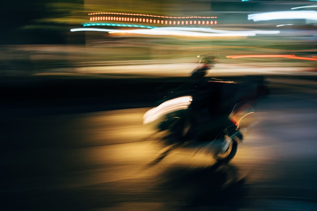 赵露思直播跳扫腿舞 争议风云后与粉丝互动